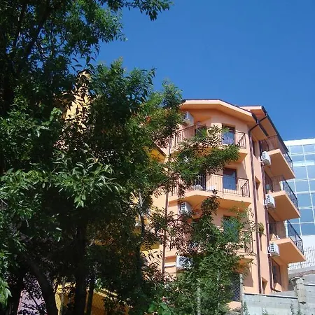 Mari Guest Гостевой дом *