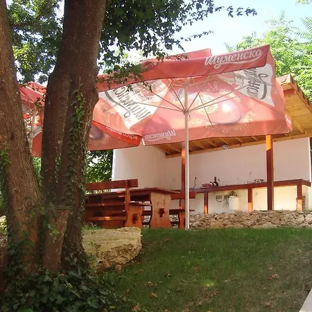 Mari Guest Vendégház