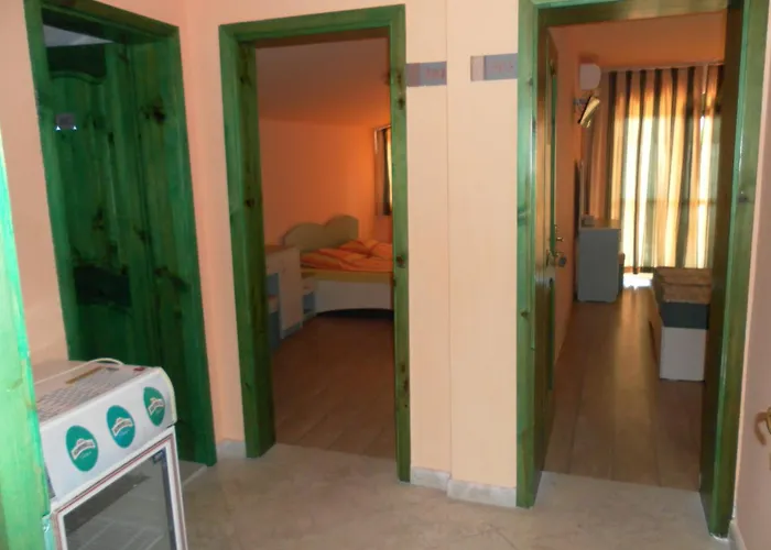 Mari Guest * 골든샌드