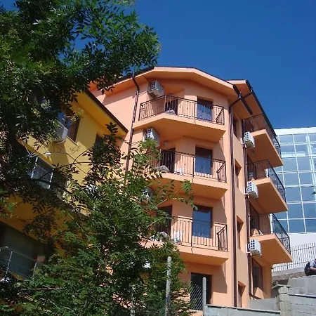 Pensjonat Mari Guest Złote Piaski