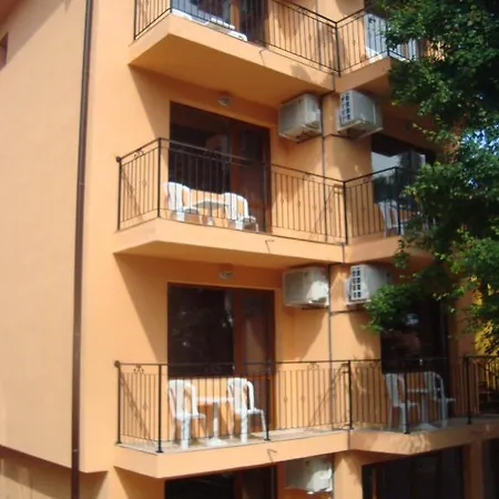 Pensjonat Mari Guest *