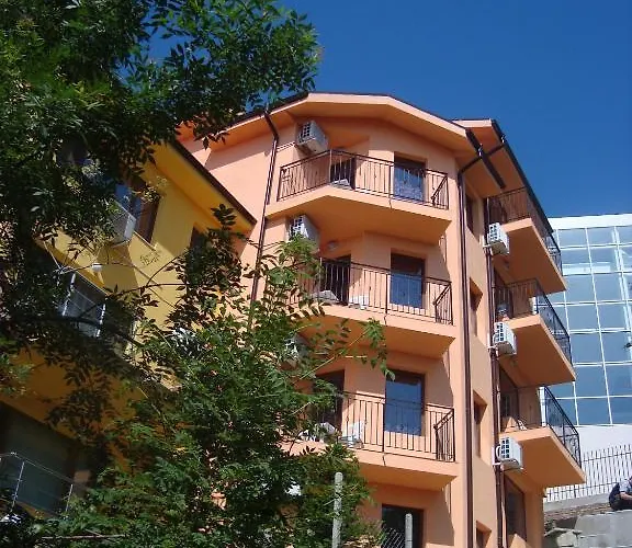 Casa de hóspedes Mari Guest Golden Sands